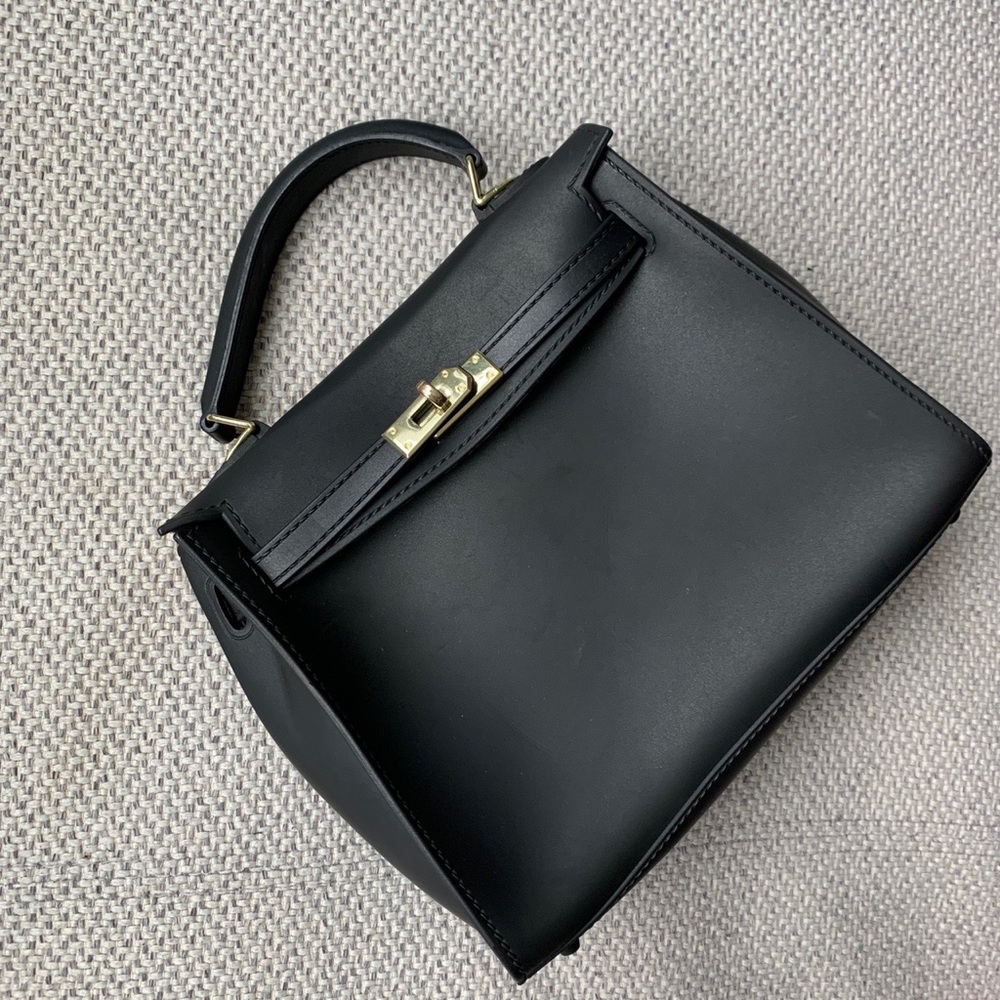 LTL LONDON Shoulder bag in Matte Black